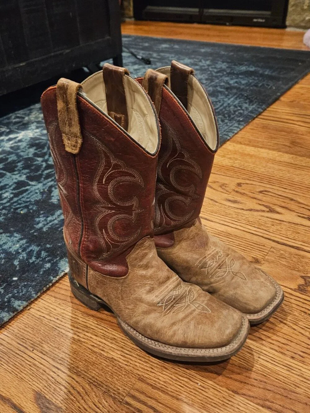 Boys old west cowboy boots size 4.5